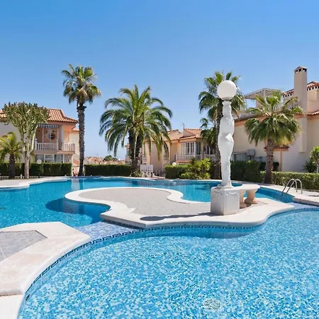 Fuentes Mit Innenhof, Altos *